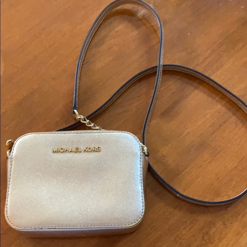 Michael Kors mini crossbody- gold